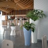 Hohe VasePflanzengefäß Außenbereich Bar Restaurant Modernes Design Assia