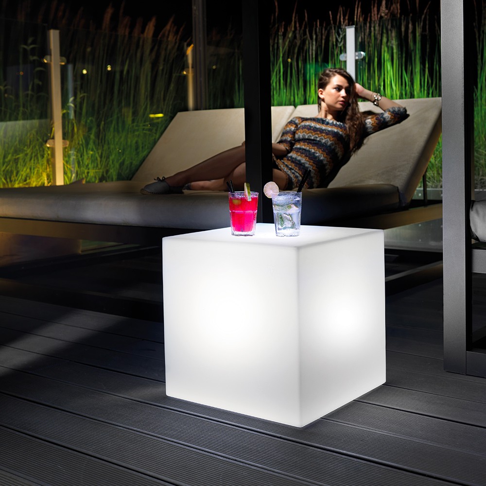 Leuchtender LED RGB Würfel-Pouf für den Garten und die Bar, Home Fitting