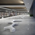 Modulare Sitzbank für drinnen und draußen aus Polyethylen, modernes Design Jetlag P1 Aktion