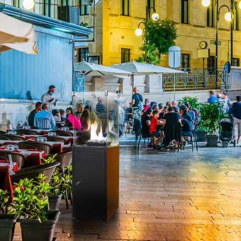 Gasbetriebene Gartenfeuerschale für Außenkamin Terrasse Bar Restaurant Etna Aktion