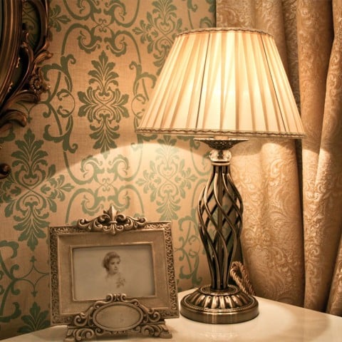 Klassische Tischlampe mit Stoffschirm Grace Maytoni Aktion