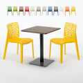 Quadratisch Tisch Holzeffekt und Schwarz Stahlfuß 60x60 cm mit 2 Bunten Stühlen Gruvyer Kiss Aktion