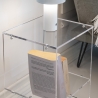 Wohnzimmertisch aus transparentem Plexiglas 29x32x45cm Design Contigo Katalog