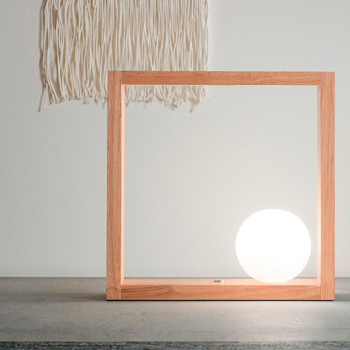 Tischlampe Design LED aus Holz mit Glaskugel-Schirm Kark Aktion