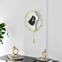Wanduhr modern 42x67cm aus goldfarbenem Metall mit Pendel Bynok Verkauf