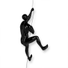 Wandskulptur aus lackiertem Harz Kletterer modern Vero-L Katalog