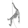 Statuette Kletterer Harz Wandskulptur Metalleffekt Bata-M Angebot