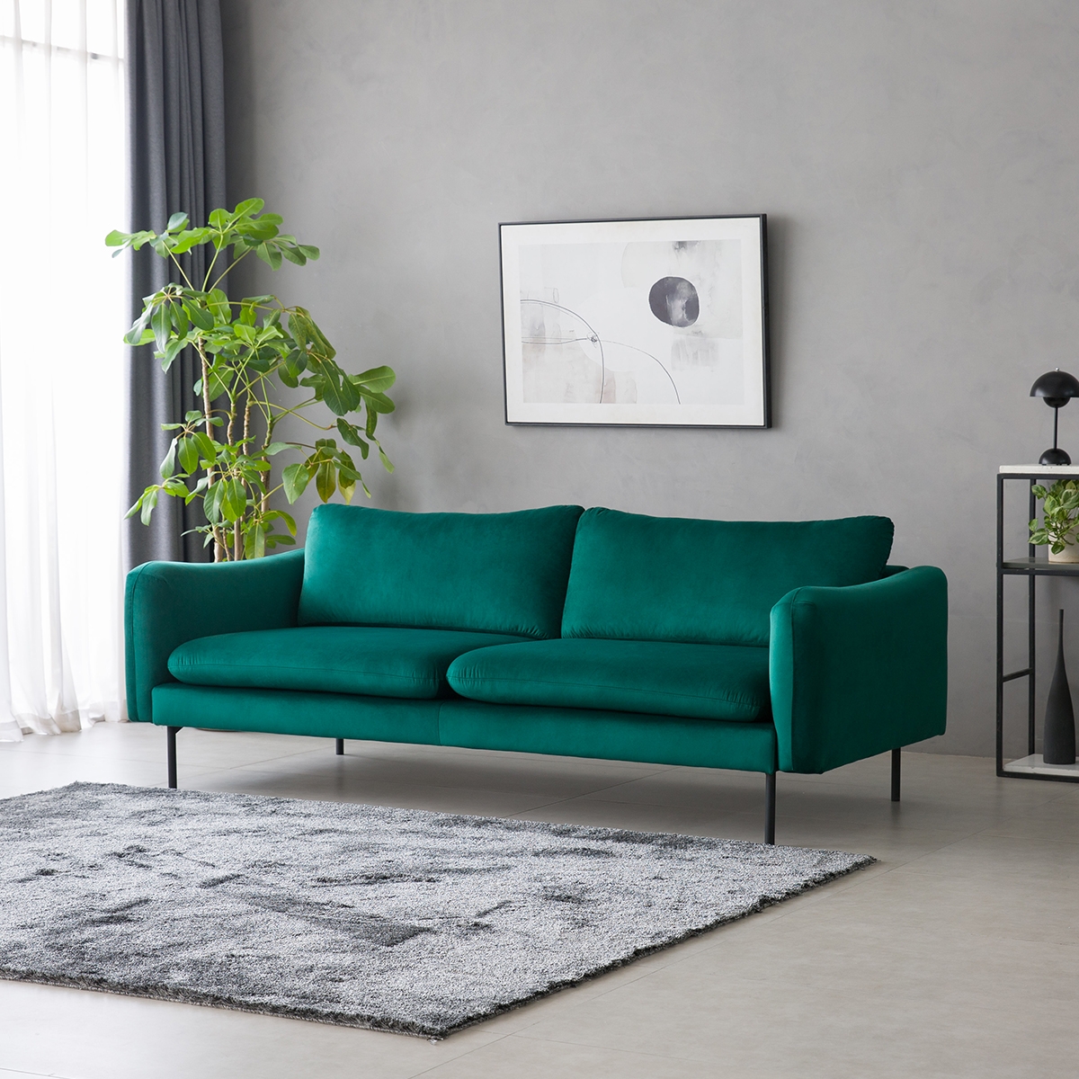 Sofa 3-Sitzer modern elegant aus dunkelgrünem Samt Tashi Aktion Sofa 3-Sitzer modern elegant aus dunkelgrünem Samt Tashi Aktion