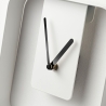 Moderne Metall-Wanduhr und Tischuhr 20x20cm Design Nova Katalog