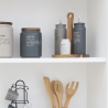 Gewürzständer-Set aus Holz, 5-teilig mit Keramik-Ölflasche, Victionary B Verkauf