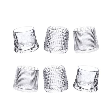 Set mit 6 retro-dekorierten Vintage Schnapsgläsern, kippbar aus Glas Aktion