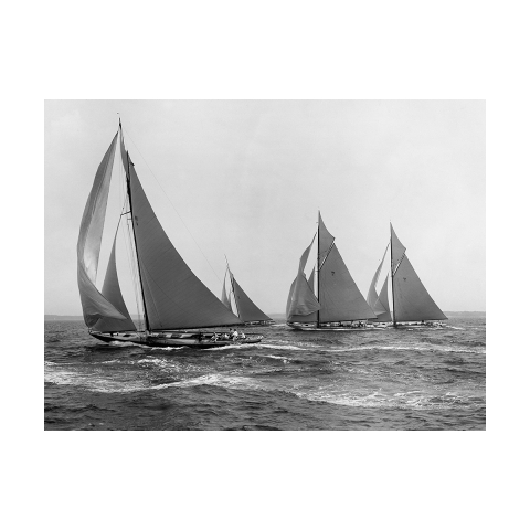 Vintage-Leinwandbild Schwarz-Weiß Sloops at Sail, 1915 Edwin Levick Aktion