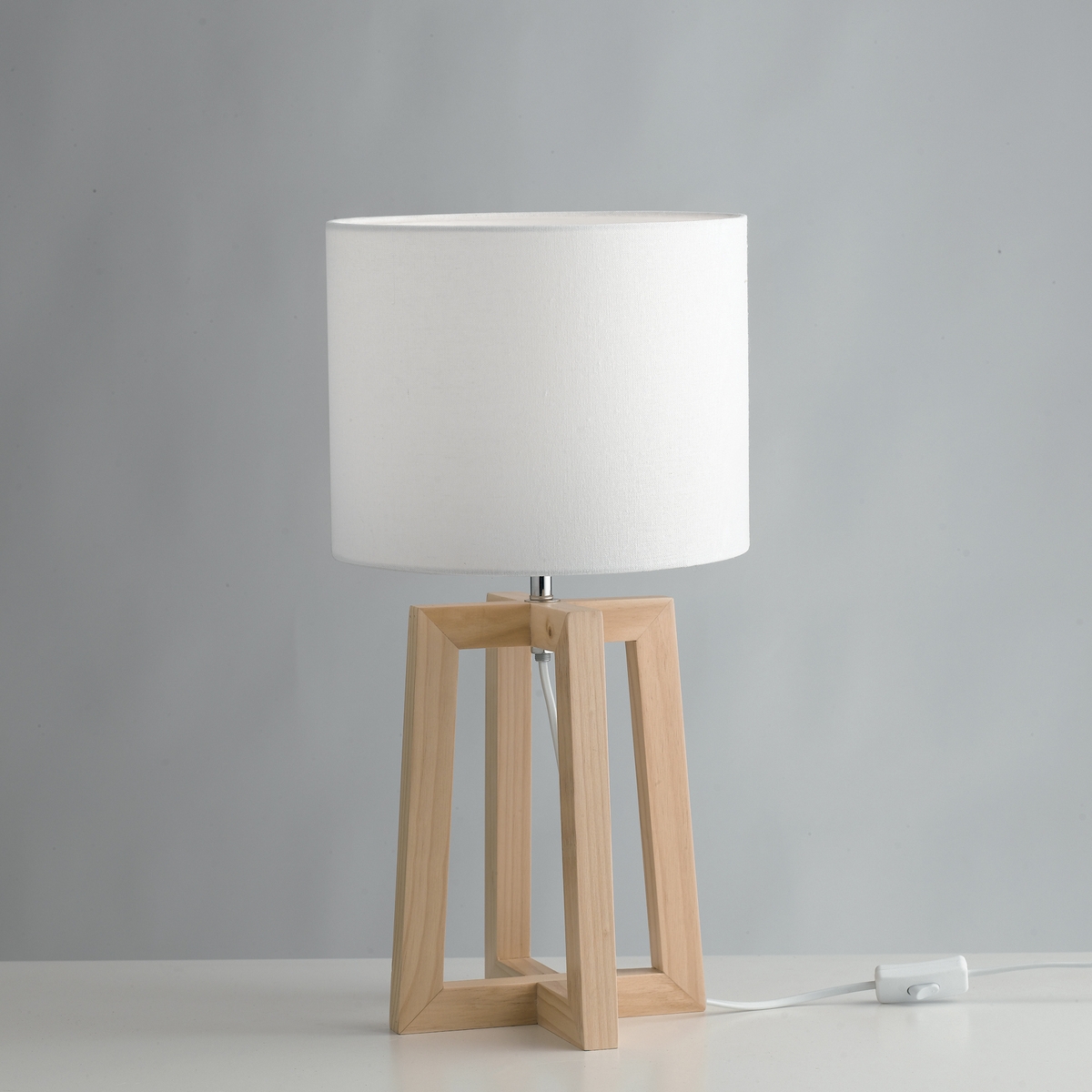 Tischlampe aus natürlichem Holz mit weißem Stoffschirm Berry LT