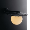 Vintage-Wandleuchte aus Metall mit rundem, weißem Glasdiffusor Chaplin AP Angebot