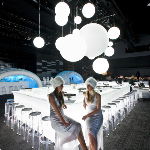 Zeitgenössisches Design Hängende Deckenlampe Kugelförmig Slide Globo Hanging