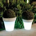 Konischer beleuchteter Pflanzkübel für den Außenbereich mit Beleuchtungsset Pegasus Eigenschaften
