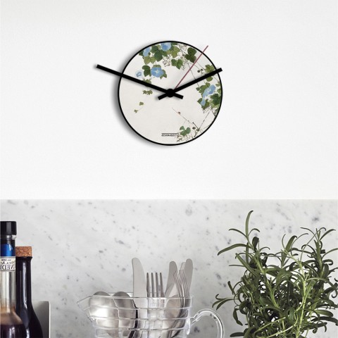 Kleiner runder Wanduhr im modernen Design Natur Blaue Blumen Aktion